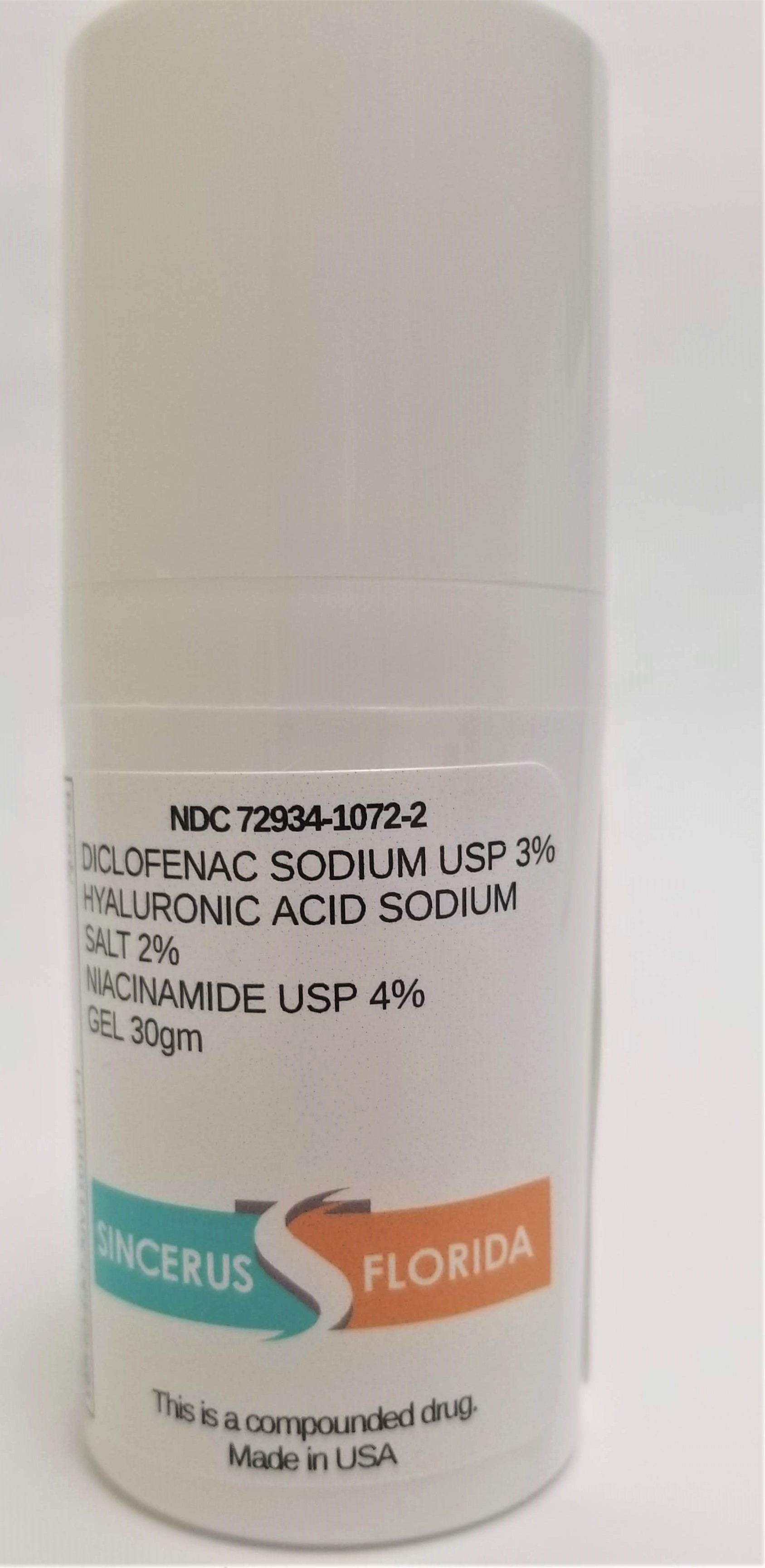 Diclofenac Sodium 3% / Hyaluronic Acid Sodium Salt 2% / Niacinamide 4% Gel while Breastfeeding