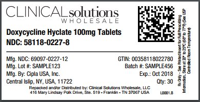 Doxycycline Hyclate 100mg tablet 30 count blister card