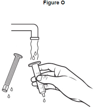 image of rinsing the plunger and barrel of the oral syringe a 2nd time
